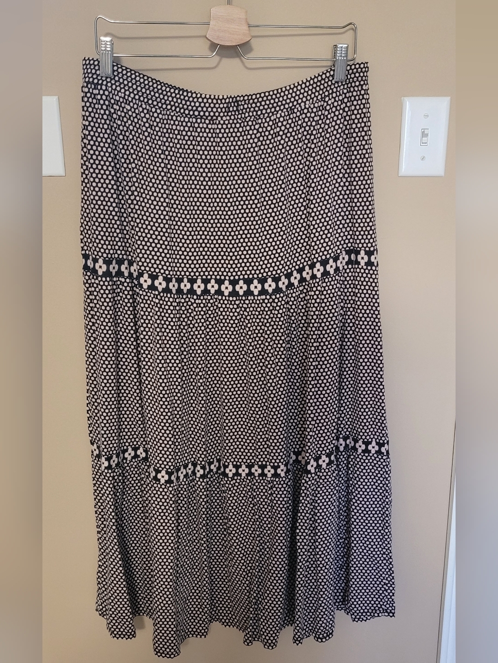 💜2 for $10💜 Bundle and save Max Studio Black and Pink Maxi Skirt